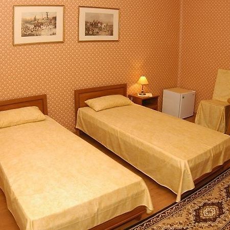 Bed and Breakfast Peron Panzio Дебрецен Экстерьер фото